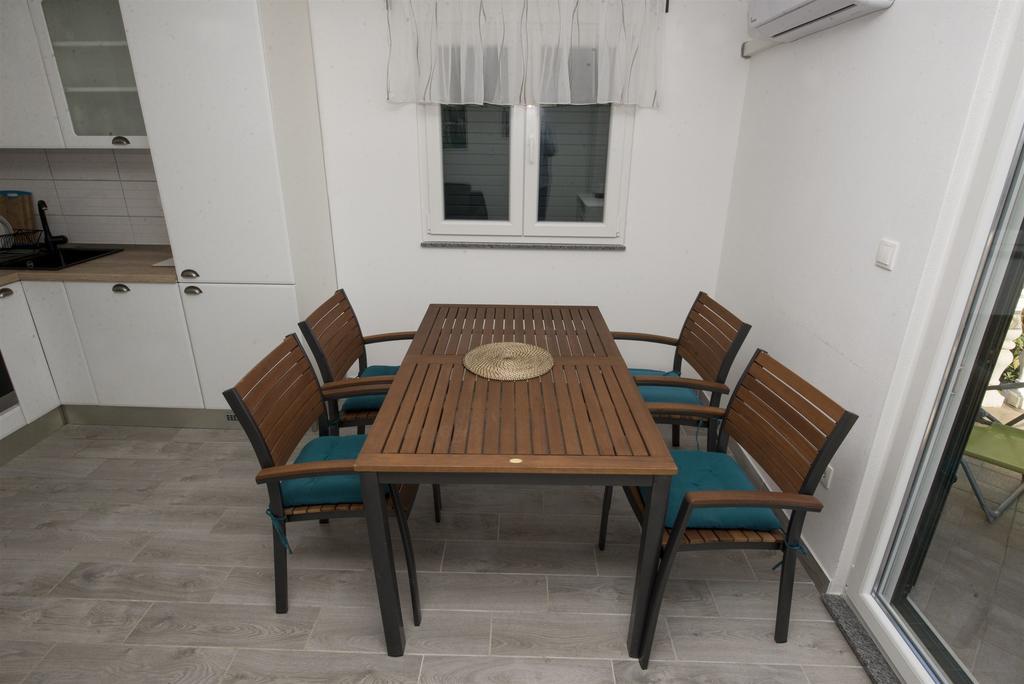 סלאטינה Apartment Jure מראה חיצוני תמונה